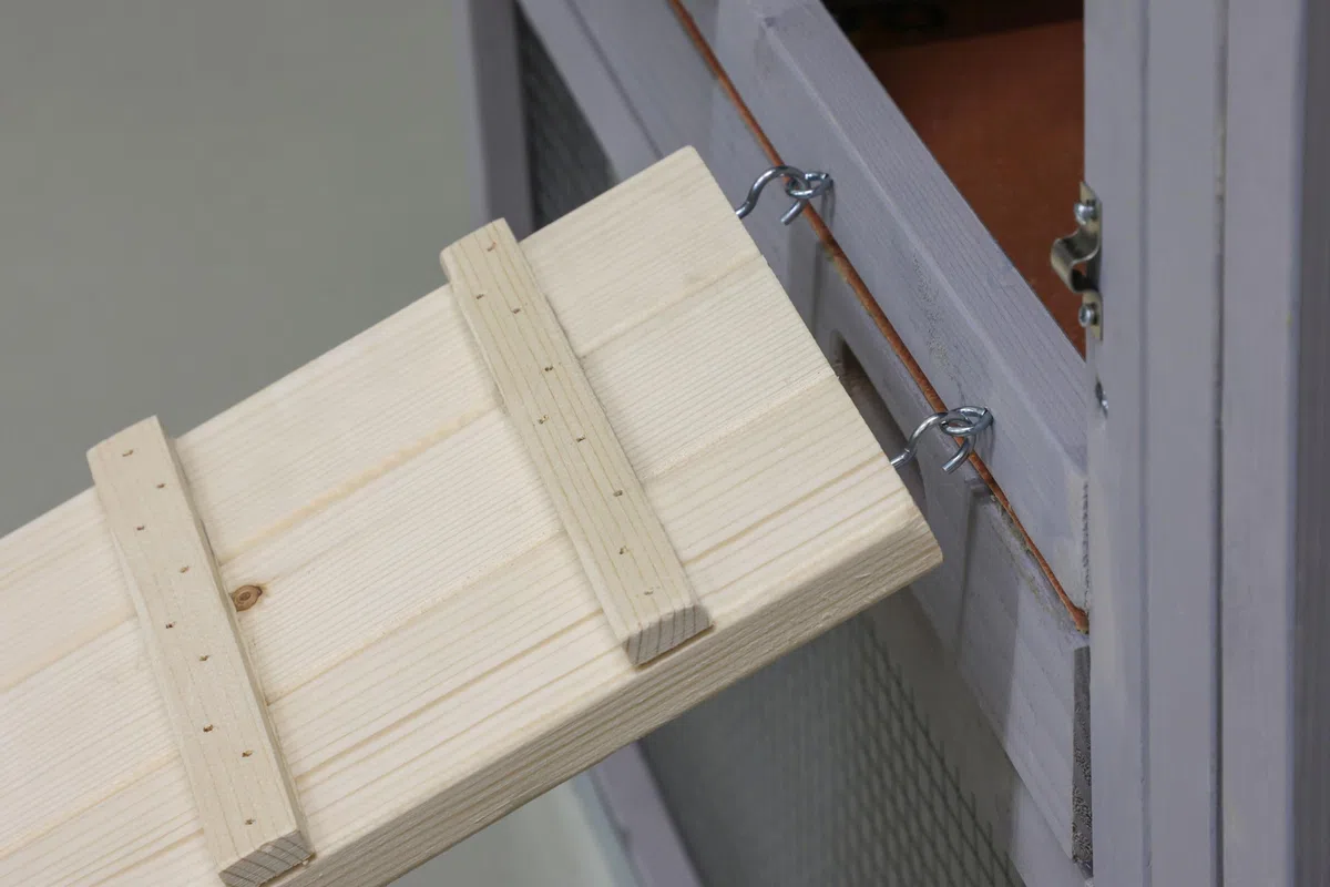 Escalera de Pollo de Madera, 115 x 18 x 3 cm
