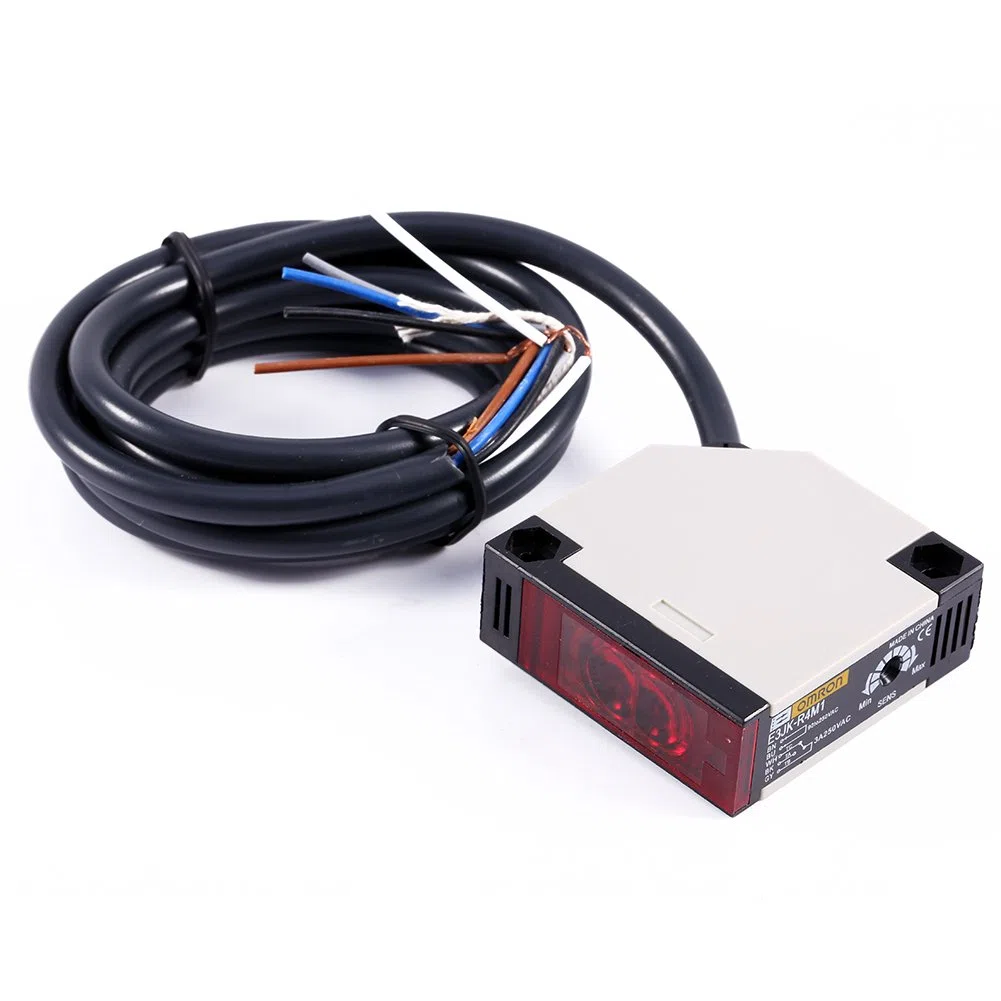 Sensor de interruptor fotoeléctrico, Sensor de proximidad retrorreflectante Interruptor de reflexión Interruptor fotoeléctrico-Espejo 90-250VAC 3A 5M 4M E3JK-R4M1