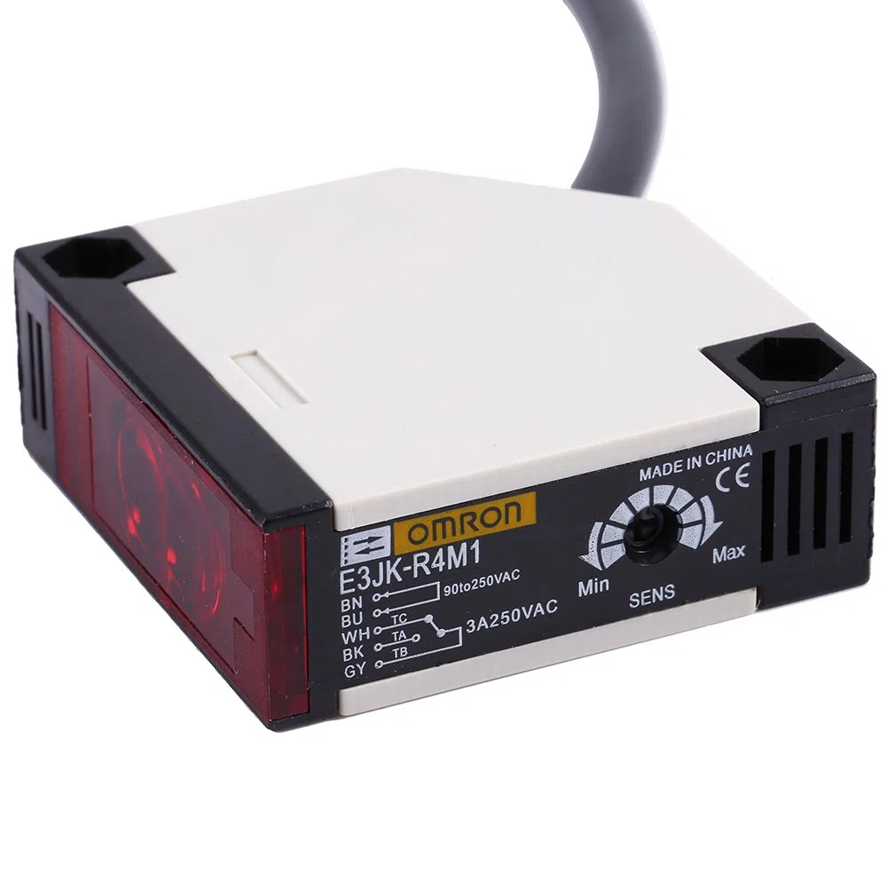 Sensor de interruptor fotoeléctrico, Sensor de proximidad retrorreflectante Interruptor de reflexión Interruptor fotoeléctrico-Espejo 90-250VAC 3A 5M 4M E3JK-R4M1