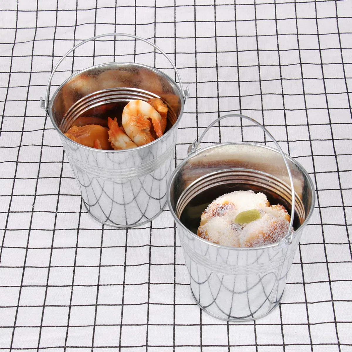 Angoily 6 Mini Cubos de Zinc Plateados para Invitados de Boda, Cubos de Metal con asa para, decoración de Mesa, Plantas de jardín para decoración de Fiestas en casa (10,5 x 7,2 x 10,5 cm)