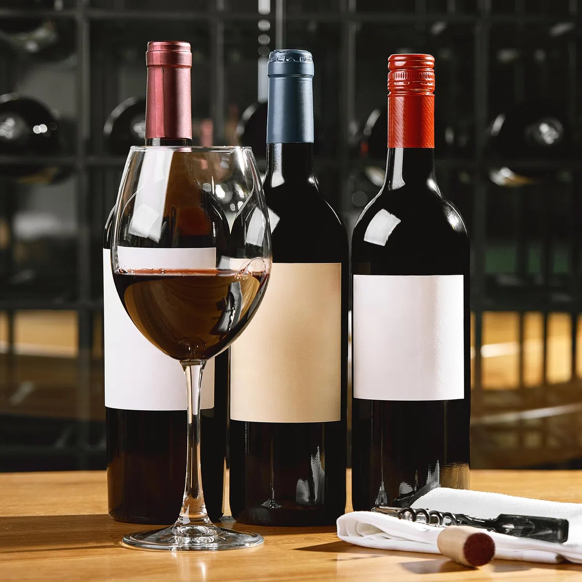 sourcing map 100 cápsulas termorretráctiles de PVC para botellas de vino, con pestaña de desgarro, cubierta superior retráctil para bodegas y cocina del hogar, verde/dorado, 30 x 60 mm