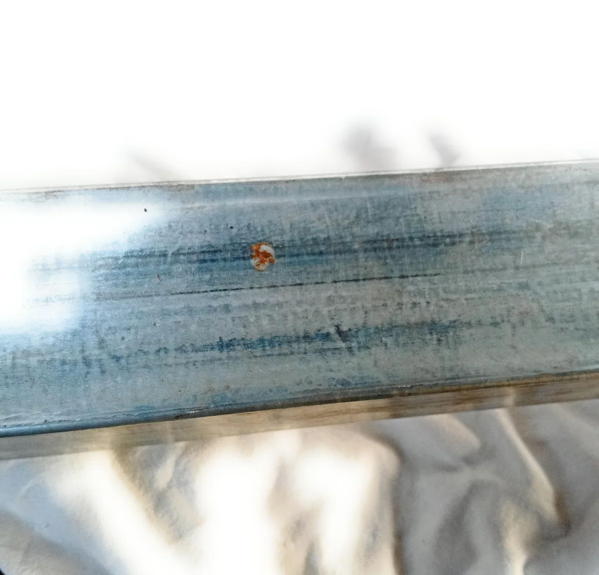 Tubo rectangular hierro galvanizado 60x40x1,5mm. (2 Metros longitud)