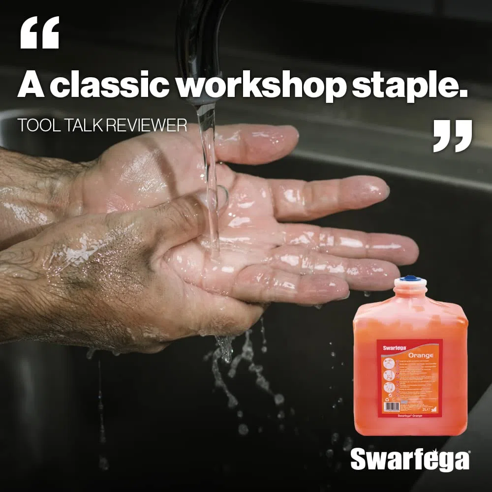 Swarfega - Jabón de manos naranja, limpiador de manos resistente sin disolventes con exfoliante natural e hidratantes, suave para la piel, cartucho de 2 litros