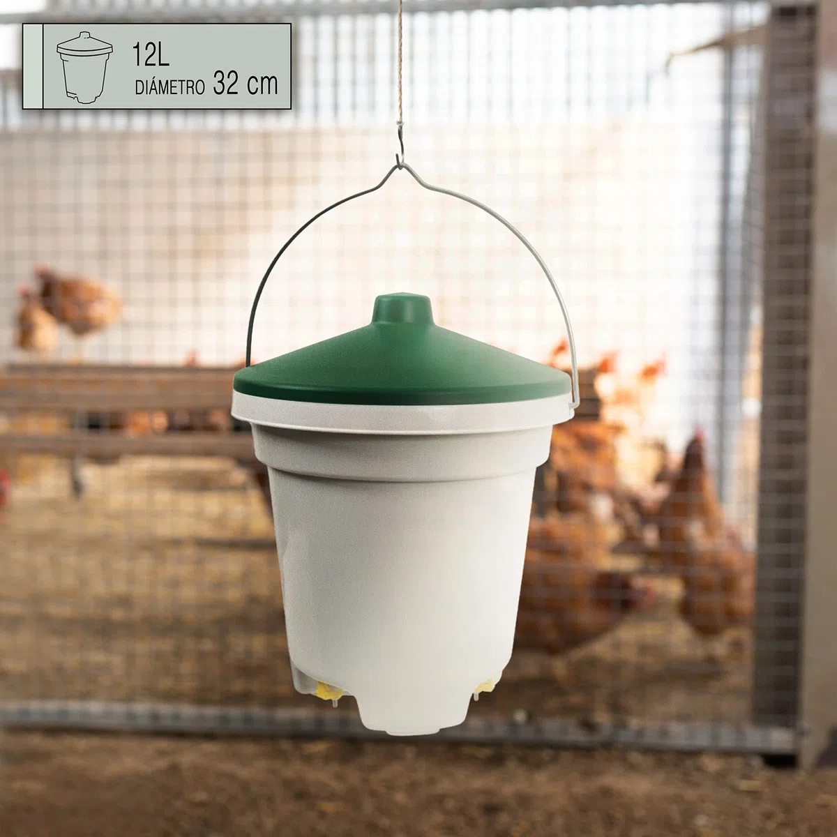 Bebedero para Gallinas con Chupetes - Capacidad 12 litros - Bebedero con 3 Tetillas para Aves de Corral - Incluye Cuerda y Gancho para Colgar