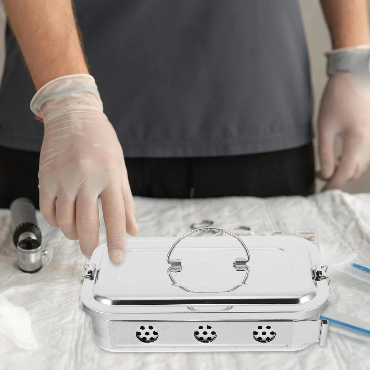 Didiseaon Bandeja de Acero Inoxidable 304 de 20 Cm con Tapa y Orificios, Caja de Esterilización para Instrumental y Médico, Bandeja de Herramientas para Control de Infecciones