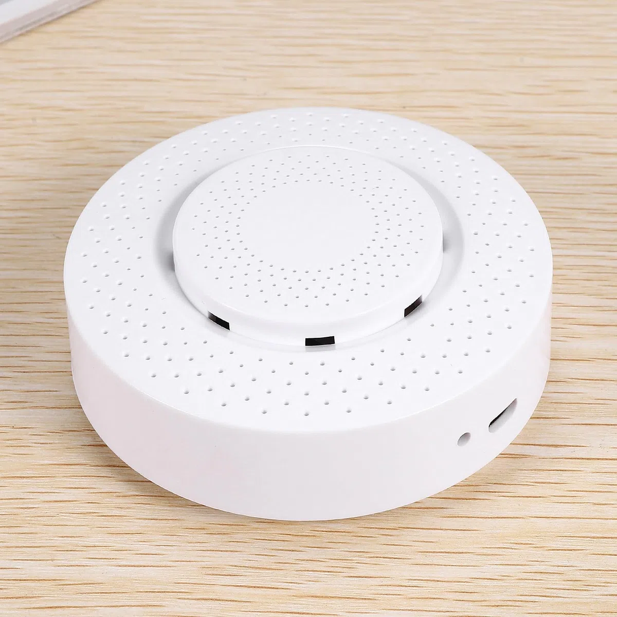 Zigbee Tuya 3.0 Monitor de Calidad Aire Aire Housekeeper 5 en 1 Sensor de Detección de Humedad de Temperatura de formaldehído VOC CO2