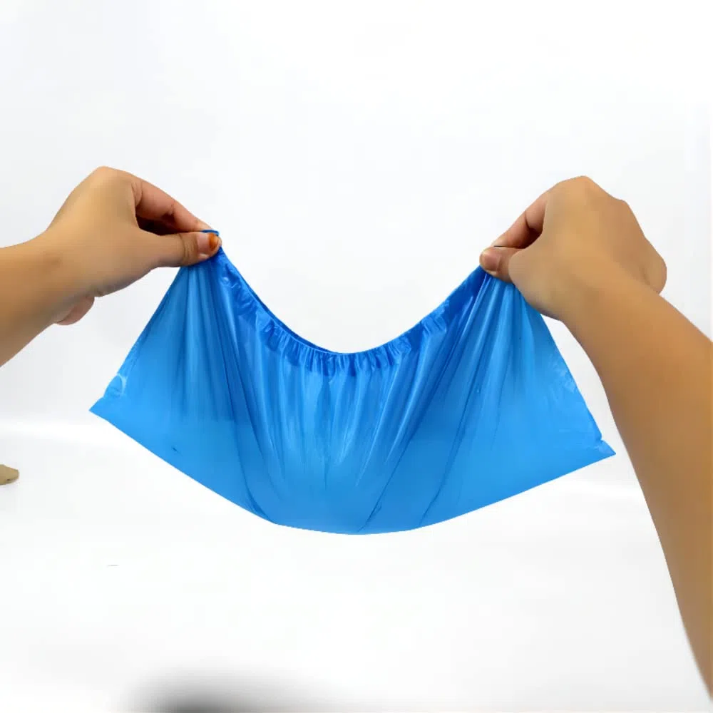 300 Piezas Cubrezapatos, Shoe Covers, CPE Cubrezapatos Desechables, Cubre Zapatos, Patucos Desechables, Calzas Desechable, Antideslizantes,Impermeables, Azul