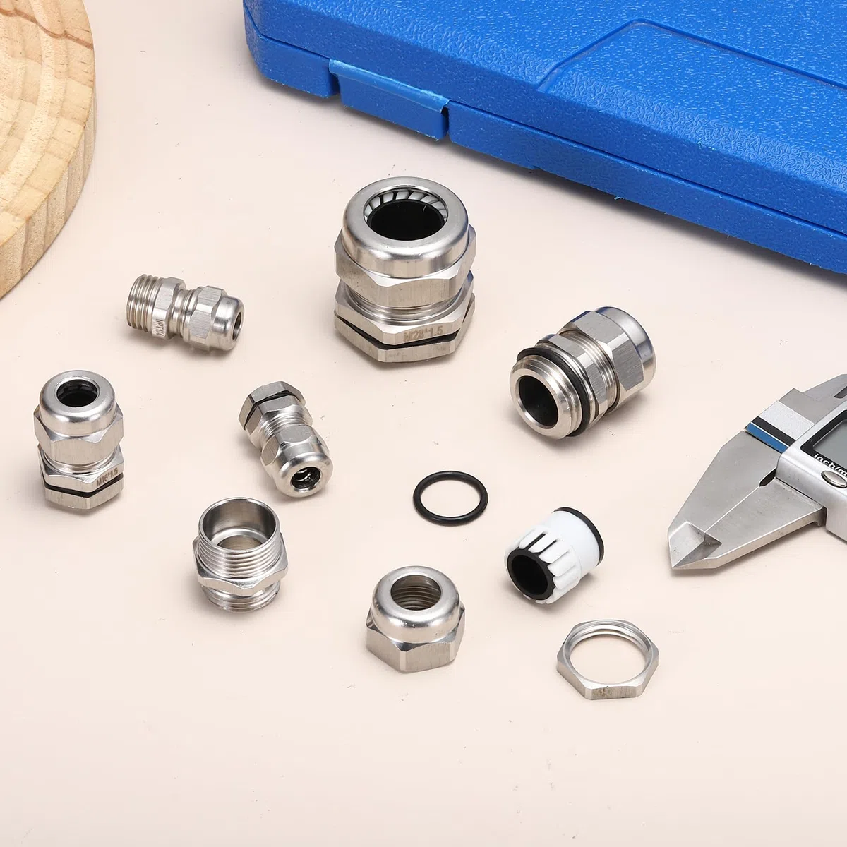 sourcing map Prensaestopas M16 x 1,5 mm, IP68 impermeable para cable de alivio de tensión para cable de 4 a 8 mm de diámetro, protectores de alambre de acero inoxidable 304 para fijación, cableado