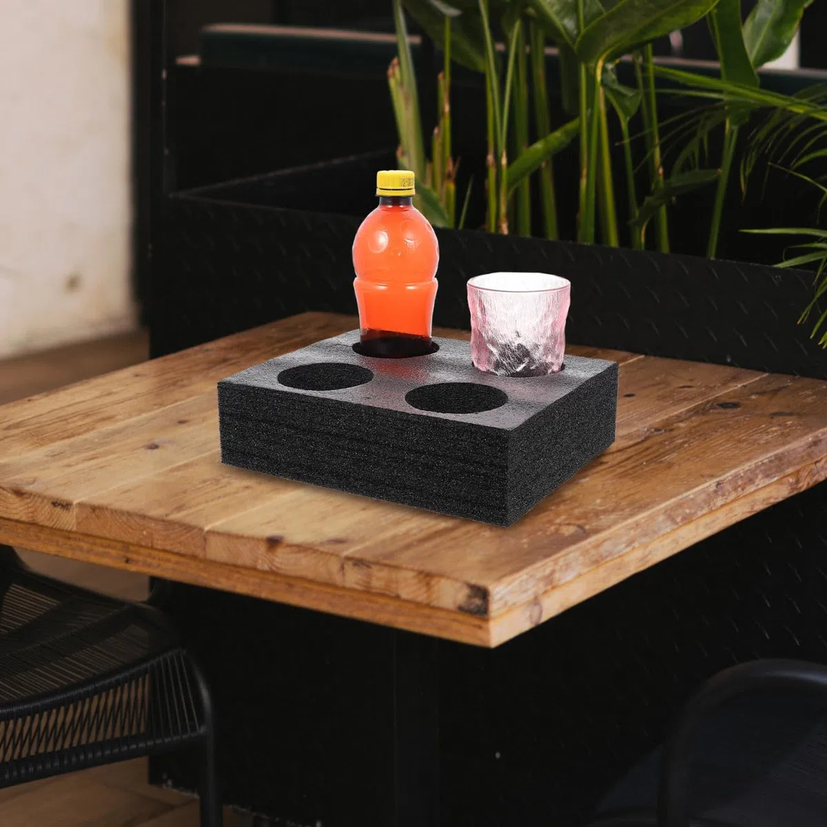 Portavasos para Café de Plástico Negro Diseño de 4 Orificios, Paquete de 2 Piezas, Resistente a Golpes y Apto para Bebidas Calientes y Frías, Adecuado para Cafeterías