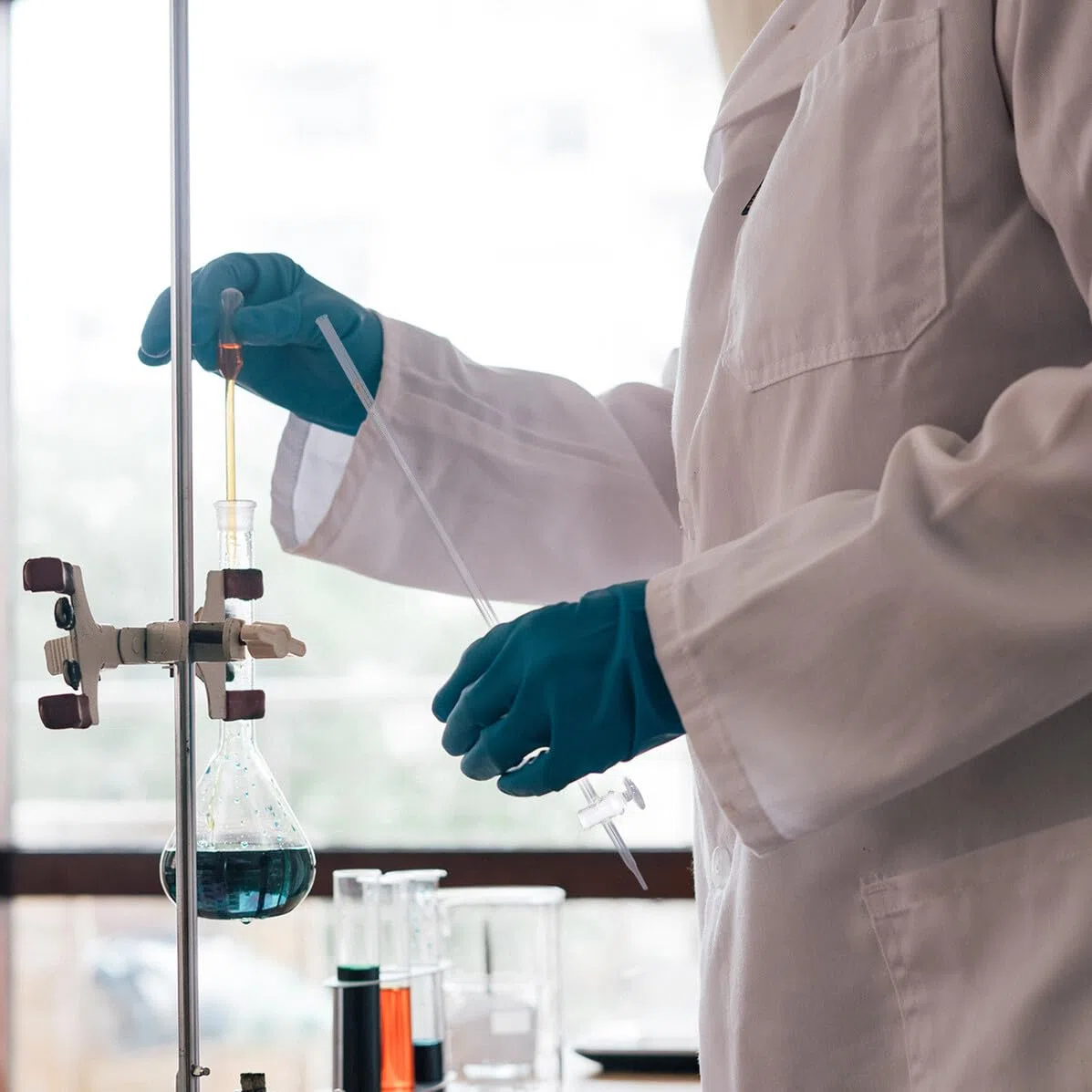 Amosfun Pipeta de Vidrio para Laboratorio, Bureta Ligera y Fácil de Usar, Instrumento Químico Adecuado para Experimento de Laboratorio y Estudiantes