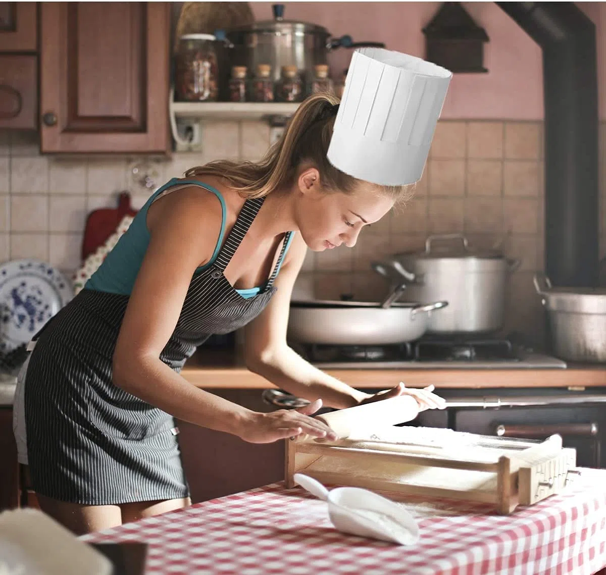 LATRAT 24 unidades sombrero de cocinero papel desechable tamaño ajustable sombreros de chef unisex, red transpirable, apto para reuniones familiares en la cocina, sujeción ajustable, Color blanco., XL